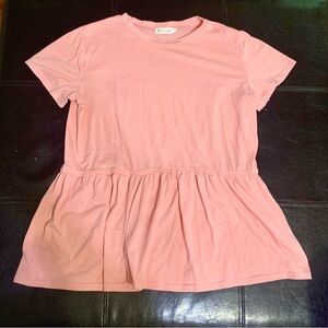 🌈6/$10 Pink Peplum Tunic Top
